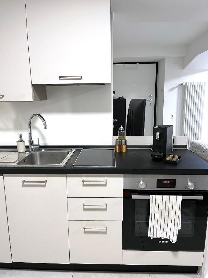 The Hidden Studio; Comfy & Close To The Lake Lugano Luaran gambar